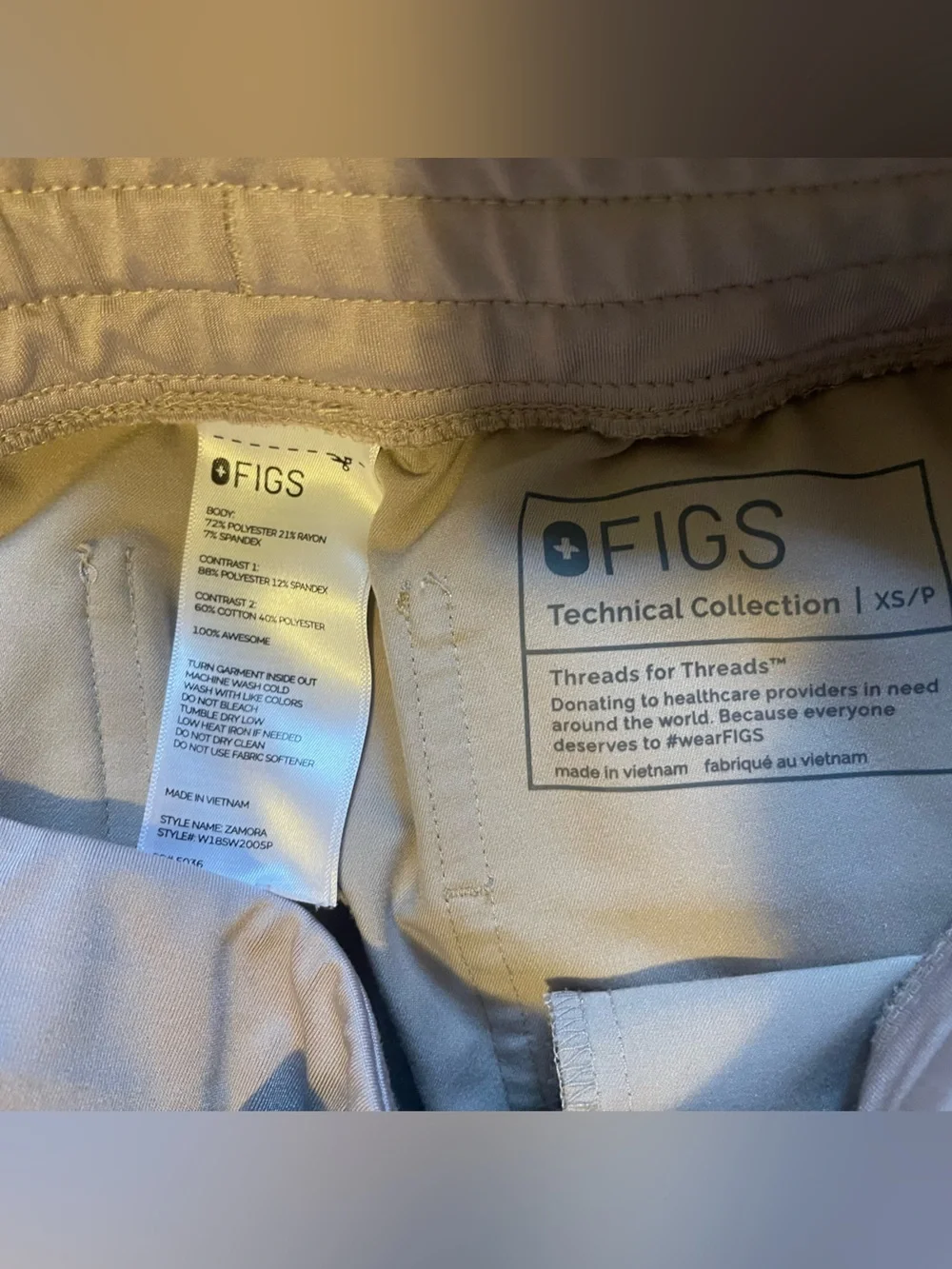 Figs Women’s Zamora Jogger Scrubs Pants Size XS/P Grey Beige Tan